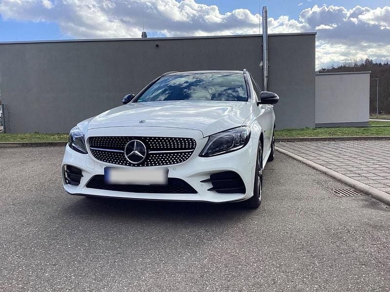 Gebraucht Mercedes C300e AMG line 211 PS (155 kW) 2020 Weiß Kombi