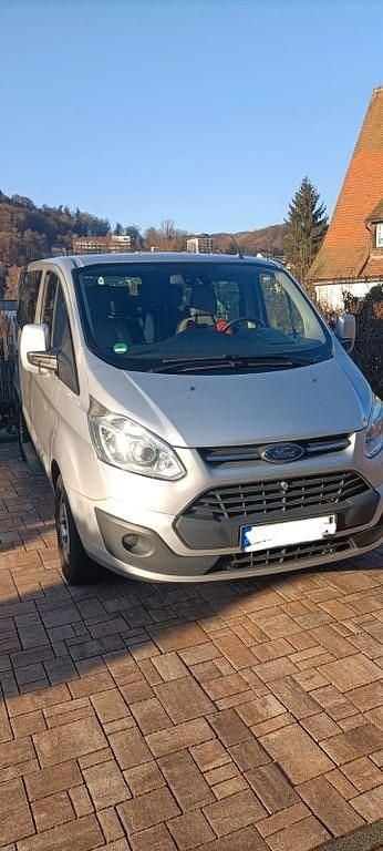Gebraucht Ford Tourneo 155 PS (114 kW) 2014 Silber Van / Kleinbus