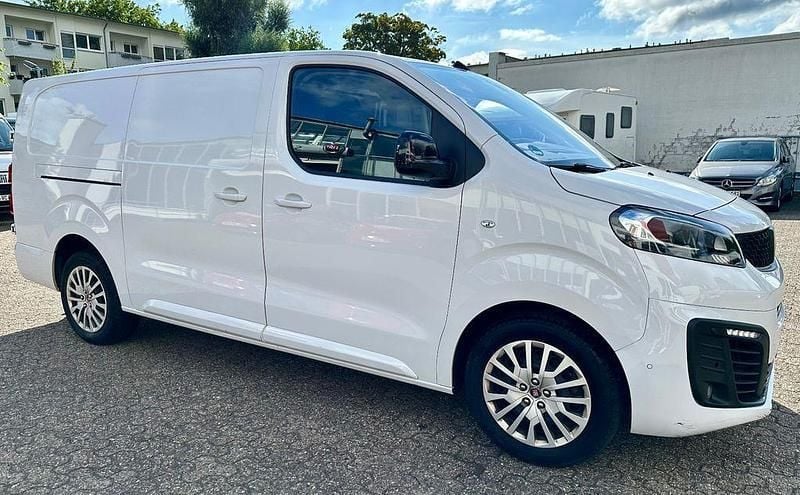 Weiß Gebraucht 2023 Fiat Scudo Van / Kleinbus | 21.900 € (Guter Preis) - Bild 1/4