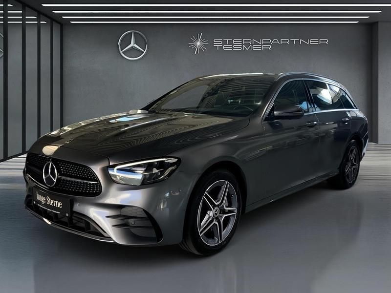 Grau Gebraucht 2022 Mercedes E300 AMG Limousine | 37.911 € (Guter Preis) - Bild 1/3