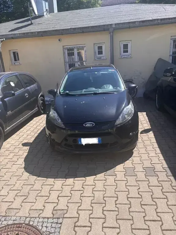 Gebraucht Ford Fiesta Titanium 95 PS (69 kW) 2012 Schwarz Limousine