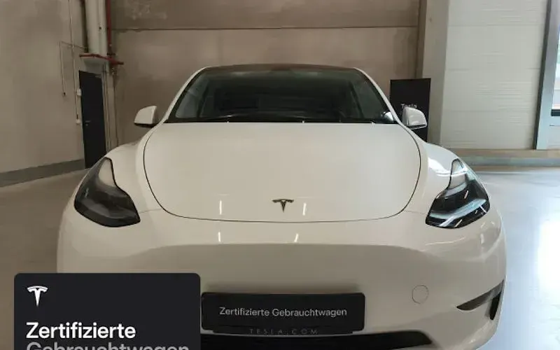Gebraucht Tesla Model Y 273 kW (372 PS) 2023 Weiß SUV