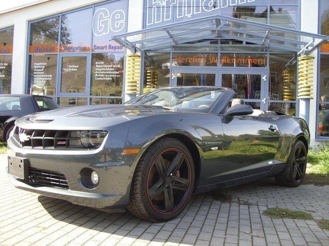Gebraucht Chevrolet Camaro SS 432 PS (317 kW) 2011 Grau metallic Cabrio