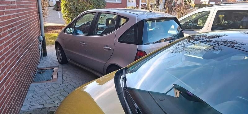 Gebraucht Mercedes A210 140 PS (102 kW) 2003 Silber Kleinwagen