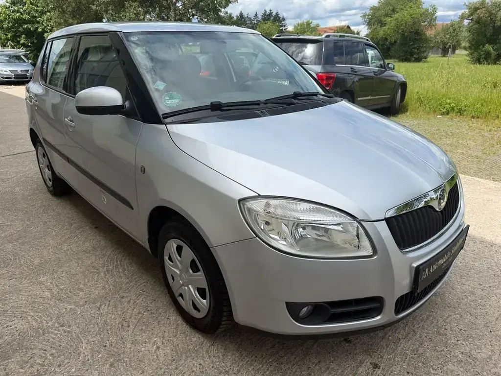 Gebraucht Skoda Fabia Ambiente 86 PS (63 kW) 2008 Silber Limousine