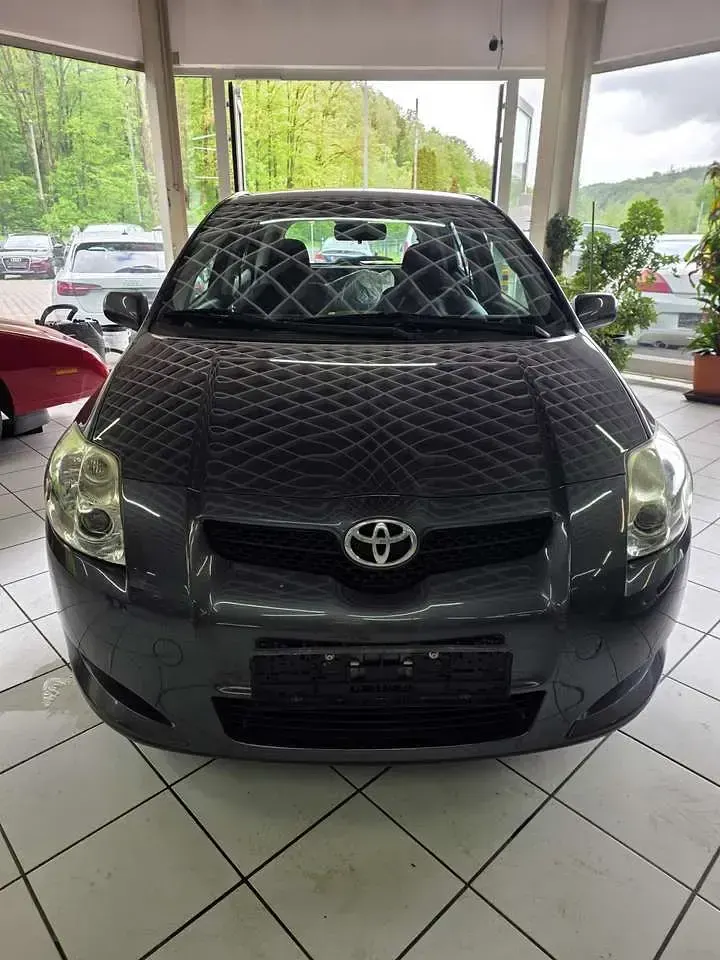 Gebraucht Toyota Auris Life 101 PS (74 kW) 2009 Grey metallic Kleinwagen