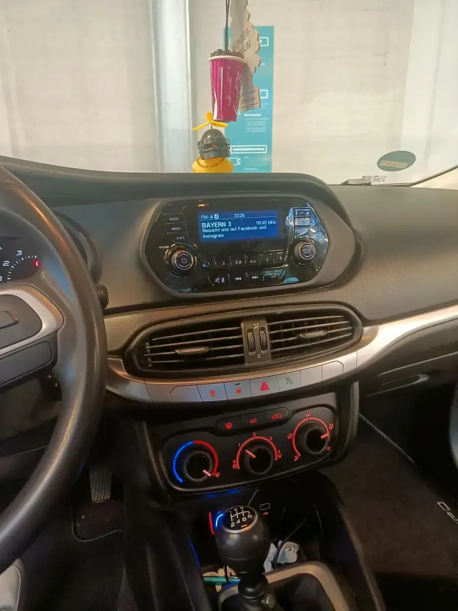 Gebraucht Fiat Tipo 95 PS (69 kW) 2017 Blau Kombi