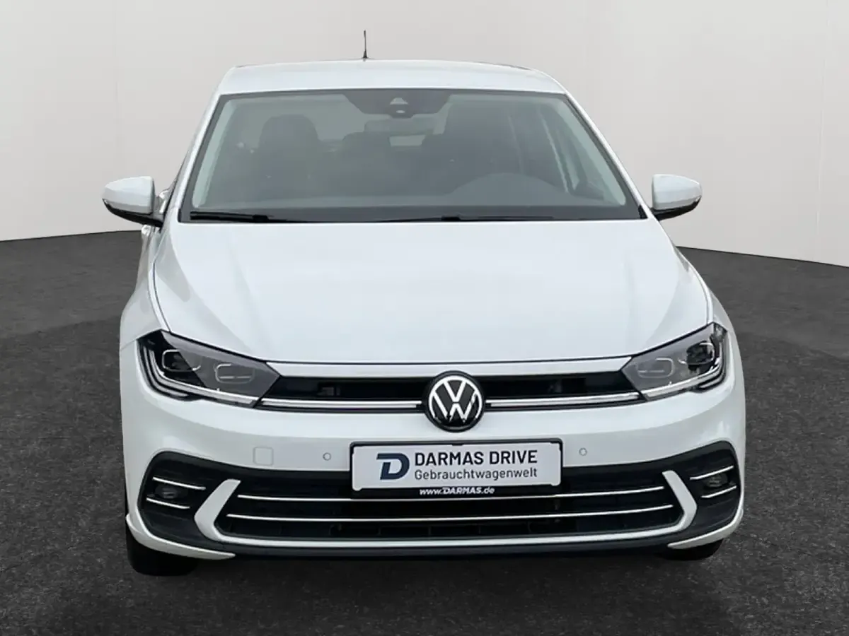 Usata VW Polo Pro 95 CV (69 kW) 2024 Grigio Berlina
