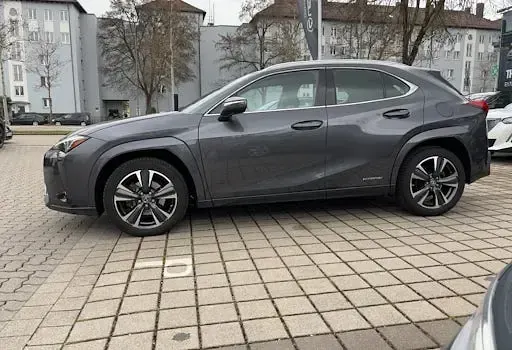 Gebraucht Lexus UX 250h Luxury Line 184 PS (135 kW) 2021 Obsidiangrau SUV