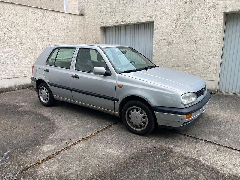 Silber Gebraucht 1995 VW Golf III Limousine | 2.750 € - Bild 1/4