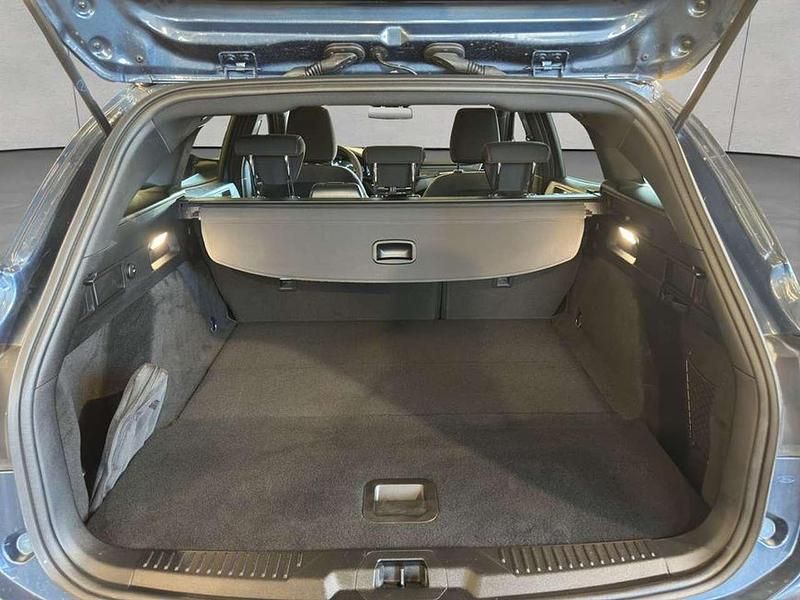 Second-hand Ford Focus ST-Line 155 CP (114 kW) 2024 Albastru Break