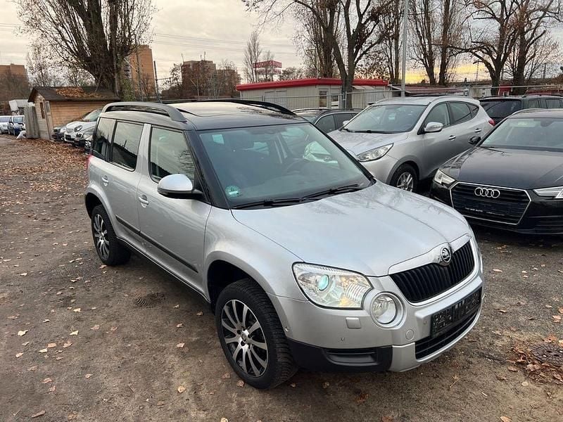 Silber Gebraucht 2013 Skoda Yeti Plus Edition SUV | 7.990 € (Guter Preis) - Bild 1/4