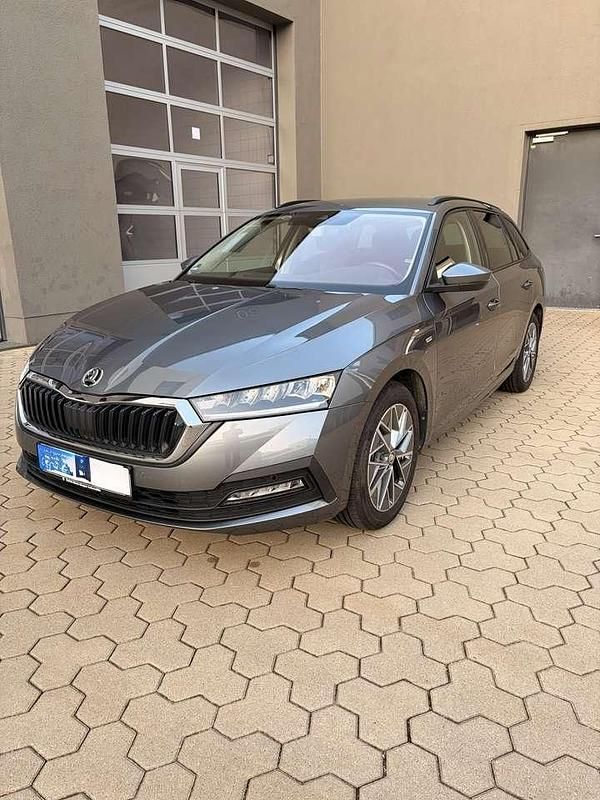 Gebraucht Skoda Octavia Tour 150 PS (110 kW) 2023 Grau Kombi