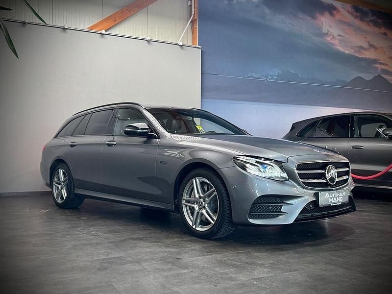Gebraucht Mercedes E300 AMG line 306 PS (225 kW) 2020 Grau Limousine