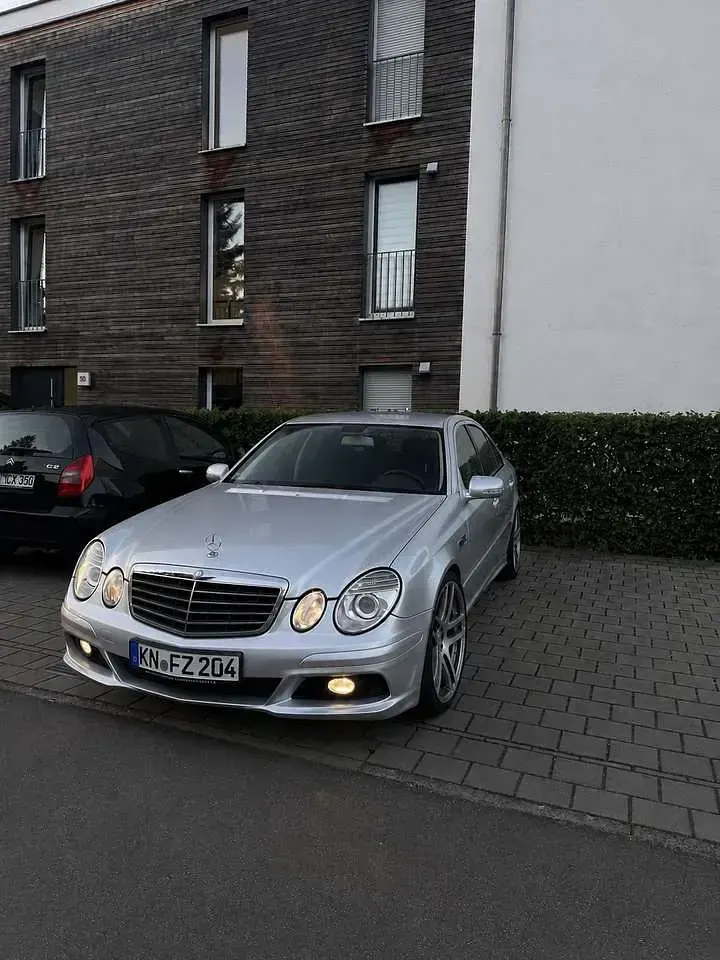 Gebraucht Mercedes E200 Classic 184 PS (135 kW) 2007 Limousine