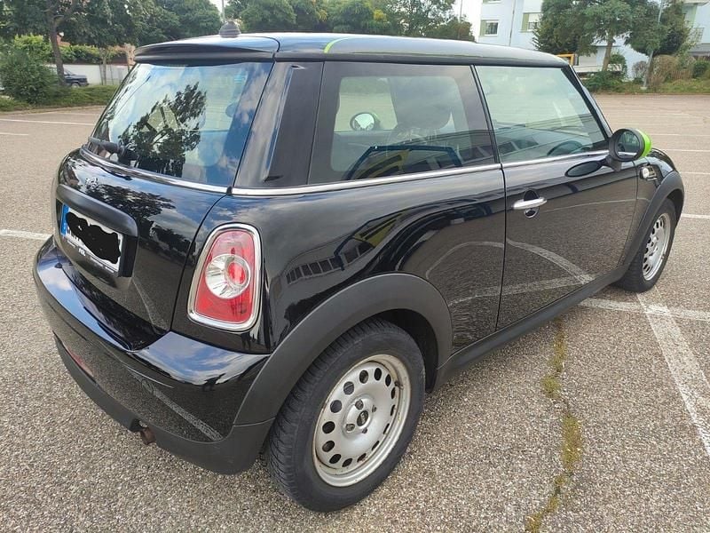 Gebraucht Mini ONE 98 PS (72 kW) 2013 Schwarz Kleinwagen