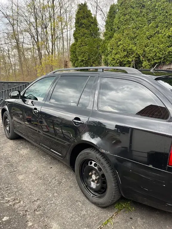 Usata Skoda Octavia 160 CV (117 kW) 2009 Nero Station wagon