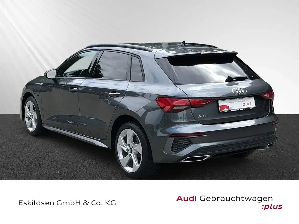 Gebraucht Audi A3 Ambiente 204 PS (150 kW) 2022 Grau Limousine