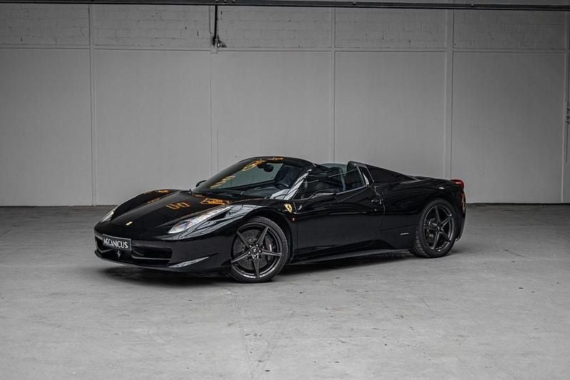 Second-hand Ferrari 458 578 CP (425 kW) 2012 Negru Cabrio