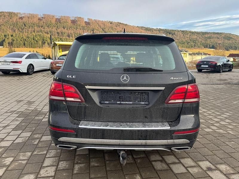 Gebraucht Mercedes GLE250 204 PS (150 kW) 2017 Schwarz SUV