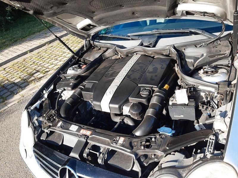 Gebraucht Mercedes CLK320 Elegance 218 PS (160 kW) 2004 Silber Cabrio