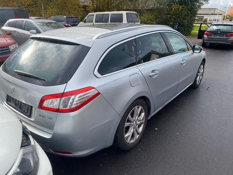 Gebraucht Peugeot 508 SW Allure 156 PS (114 kW) 2011 Grau Kombi