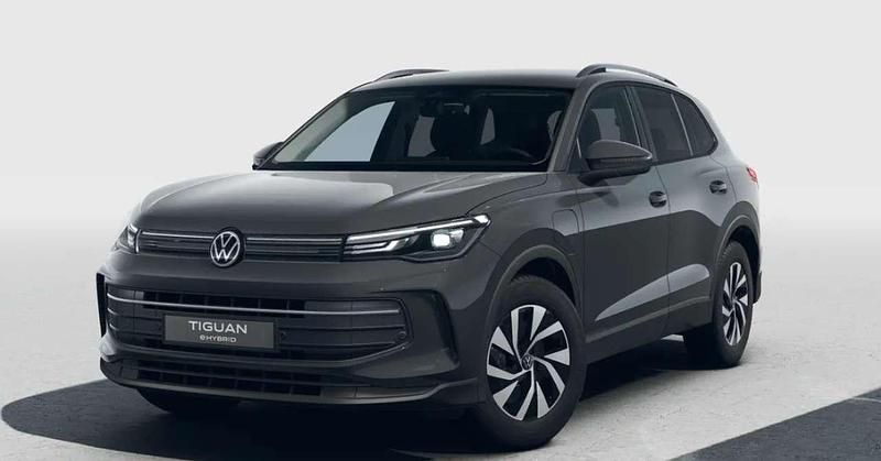 Grau (alle farben) Neu 2025 VW Tiguan Comfortline SUV | 43.890 € - Bild 1/4
