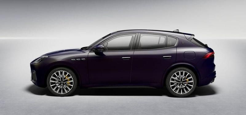 Neu Maserati Grecale 330 PS (242 kW) 2026 Blau SUV