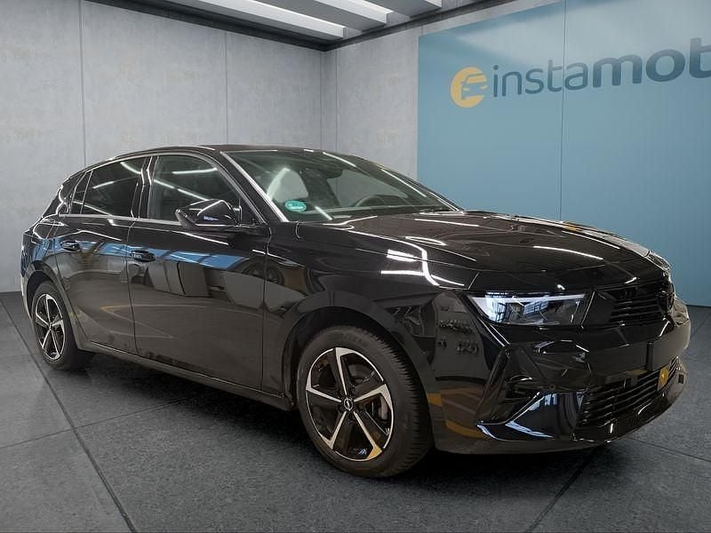 Gebraucht Opel Astra 131 PS (96 kW) 2025 Schwarz Limousine