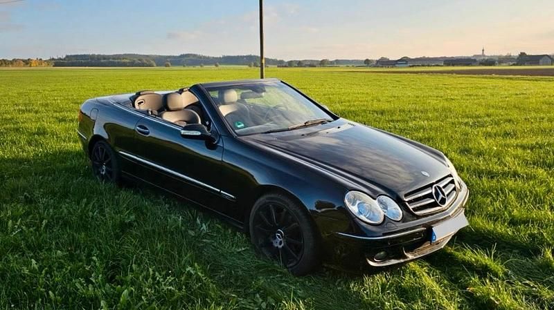 Schwarz Gebraucht 2008 Mercedes CLK200 Avantgarde Cabrio | 7.950 € (Fairer Preis) - Bild 1/4