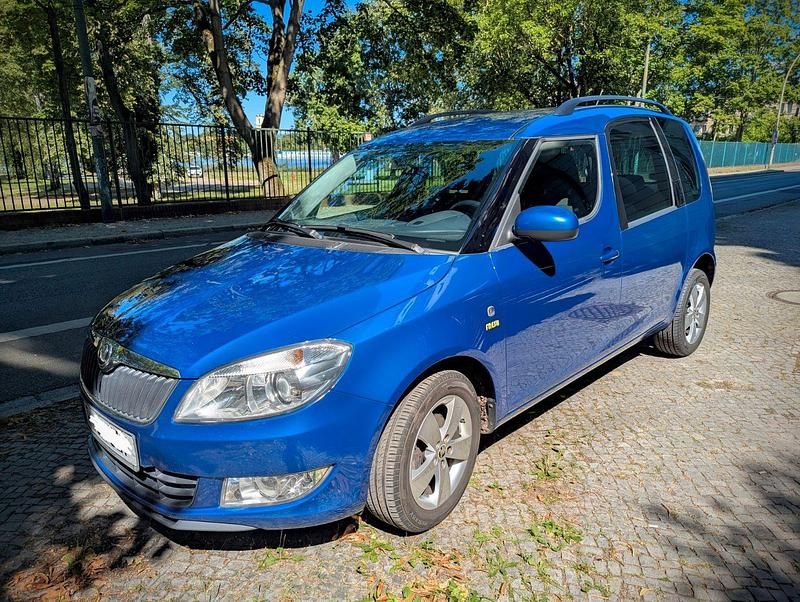 Blau Gebraucht 2015 Skoda Roomster Fresh Kombi | 2.500 € (Superpreis) - Bild 1/4