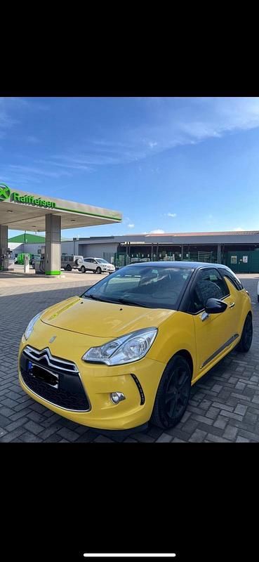Gebraucht Citroën DS3 92 PS (67 kW) 2013 Gelb Coupé