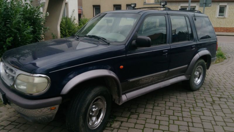 Ford explorer u2