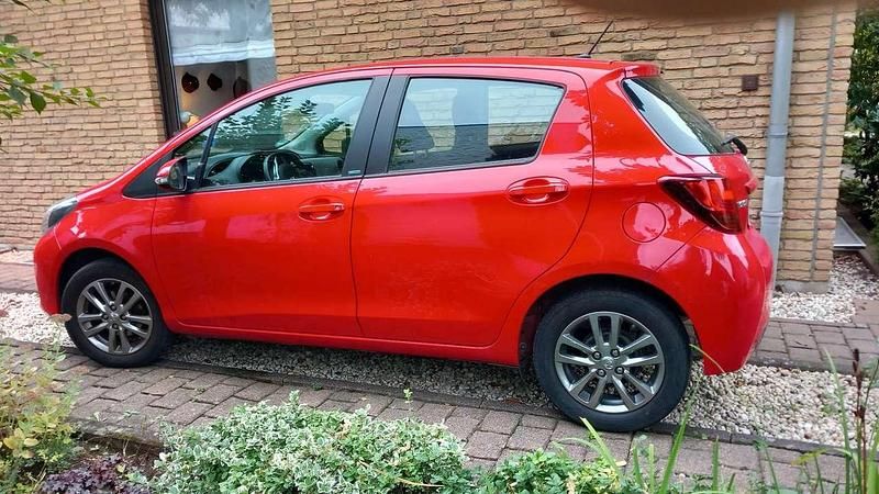 Gebraucht Toyota Yaris Edition-S 99 PS (72 kW) 2016 Limousine