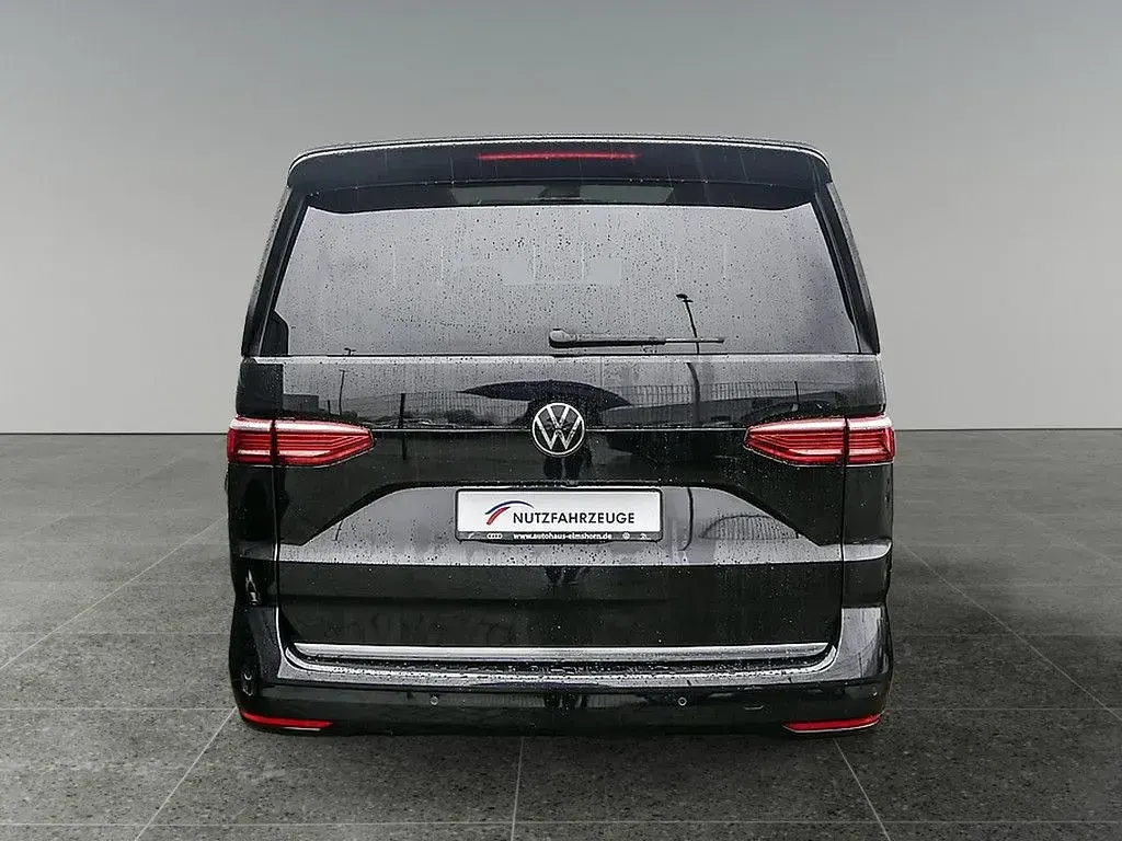 Gebraucht VW Multivan Style 150 PS (110 kW) 2024 Schwarz Van / Kleinbus