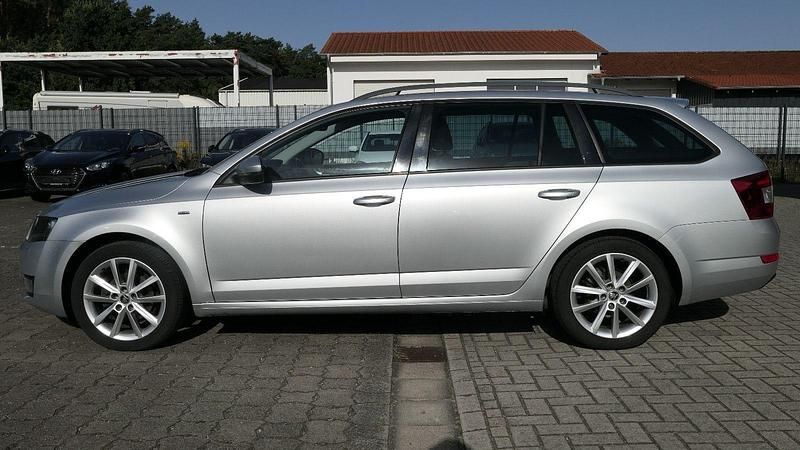 Gebraucht Skoda Octavia Joy 110 PS (80 kW) 2017 Silber Kombi