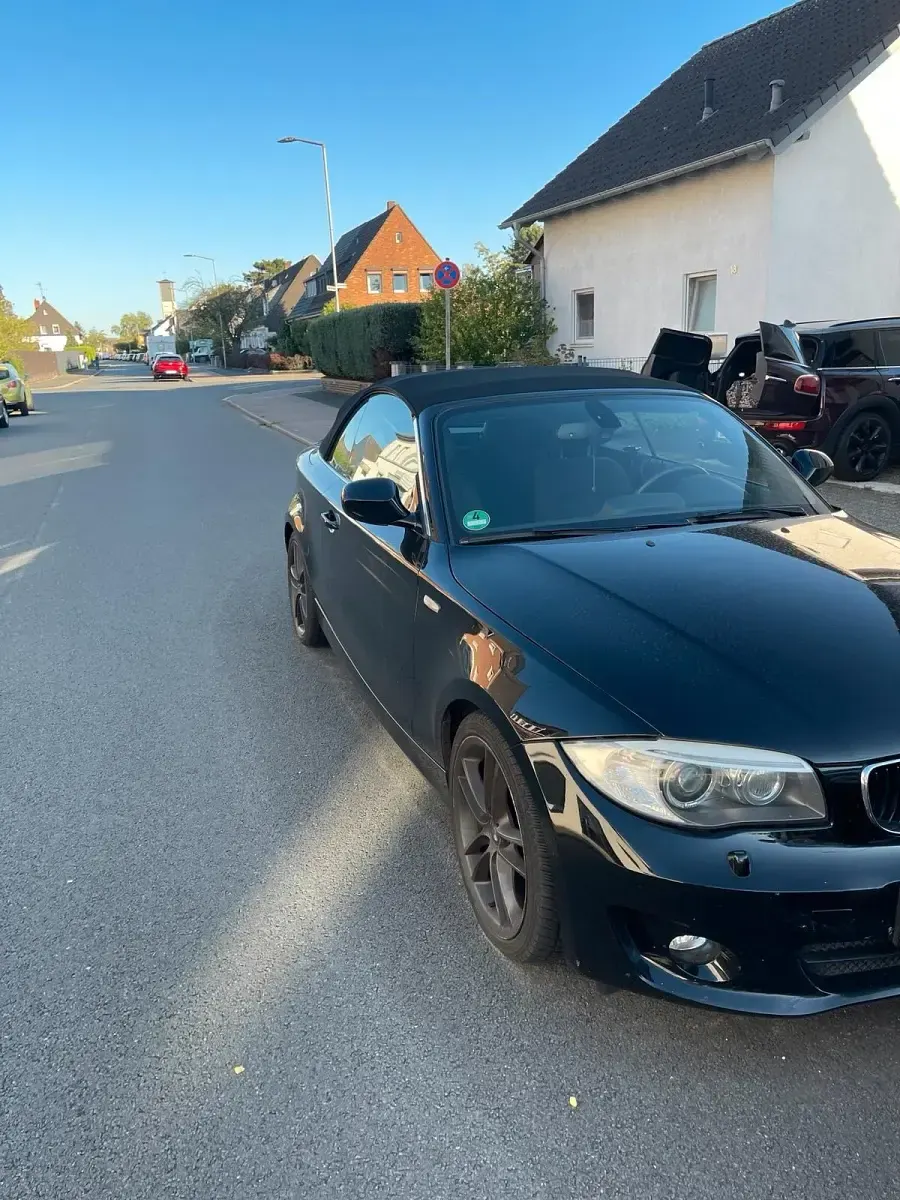 Occasion BMW 118 Cabriolet 143 ch (105 kW) 2011 Noir Cabriolet
