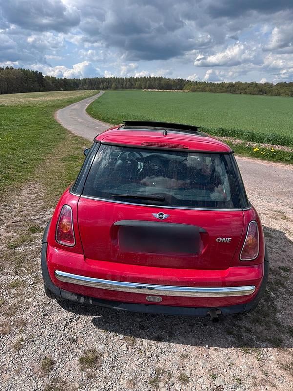 Usado Mini ONE 90 HP (66 kW) 2003 Vermelho Citadino