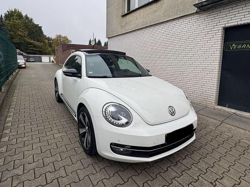Weiß Gebraucht 2012 VW Beetle Sport Kleinwagen | 8.900 € (Fairer Preis) - Bild 1/4