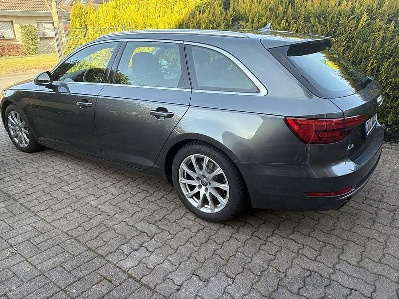 Gebraucht Audi A4 Sport 190 PS (139 kW) 2016 Kombi