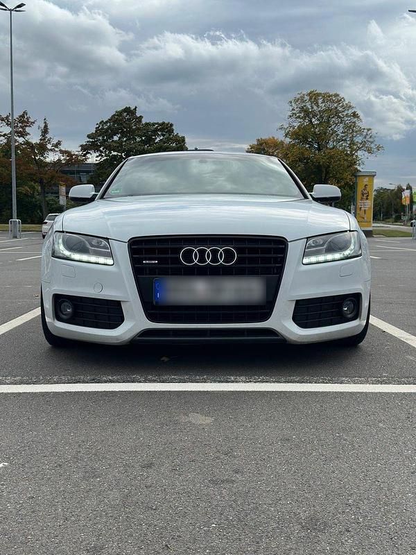 Weiß Gebraucht 2011 Audi A5 S-Line Coupé | 8.000 € (Fairer Preis) - Bild 1/4