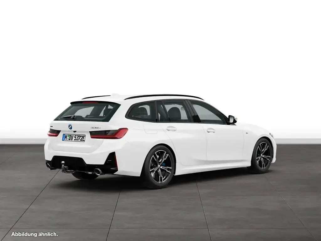 Gebraucht BMW 330e 292 PS (214 kW) 2025 Alpinweiss Kombi