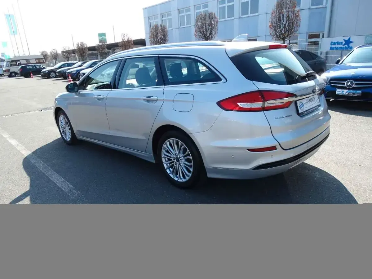 Używany Ford Mondeo Titanium 150 KM (110 kW) 2021 Srebrny Sedan/Limuzyna