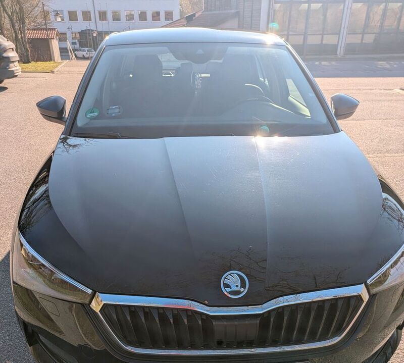 Schwarz Gebraucht 2020 Skoda Scala Ambition Kleinwagen | 16.800 € (Superpreis) - Bild 1/4
