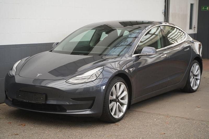Gebraucht Tesla Model 3 Standard Range 208 kW (283 PS) 2020 Grau Limousine