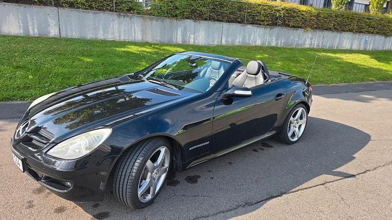 Gebraucht Mercedes SLK200 163 PS (119 kW) 2005 Schwarz Cabrio