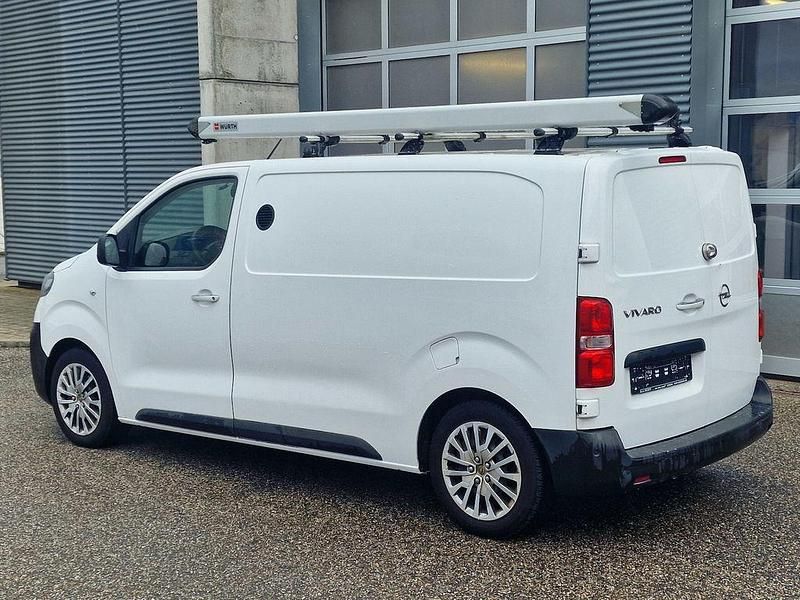 Gebraucht Opel Vivaro Edition 120 PS (88 kW) 2020 White jade Van / Kleinbus