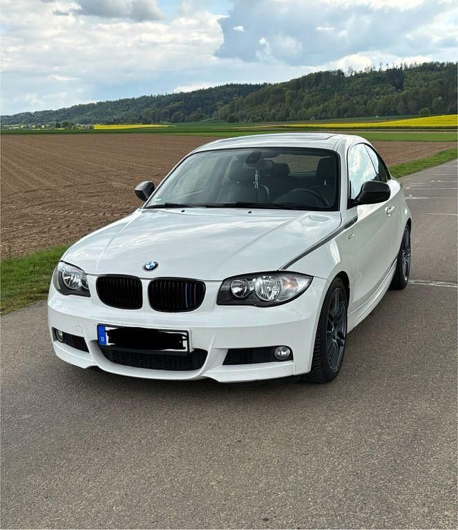 Weiß Gebraucht 2010 BMW 120 M Performance Kleinwagen | 8.500 € (Fairer Preis) - Bild 1/4