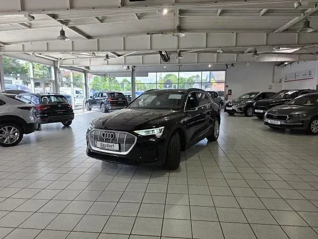 Gebraucht Audi e-tron Sport 300 kW (408 PS) 2019 Schwarz SUV