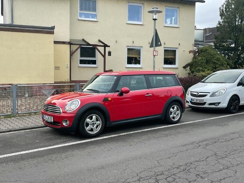 Rot Gebraucht 2010 Mini Cooper Clubman Kombi | 2.400 € - Bild 1/4